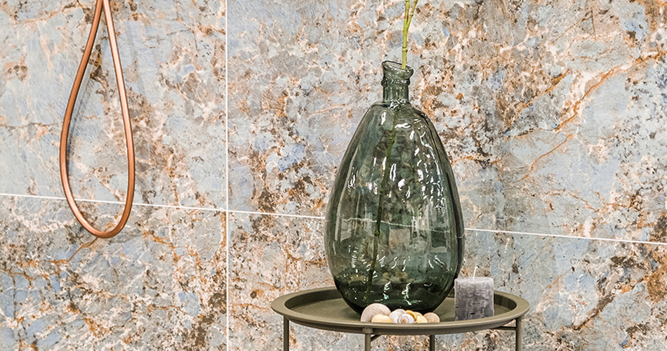 Etoile-marmer-koperen-douche-hotel-chique